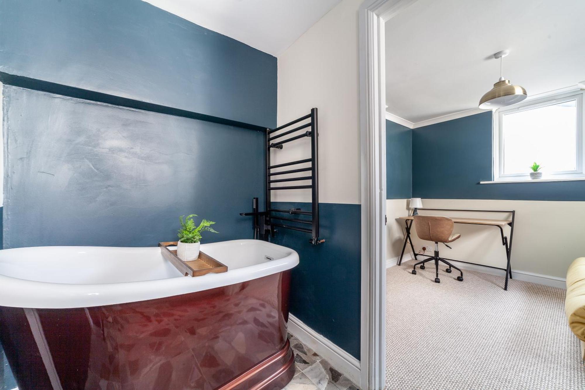 Peaceful 5br House With Garden & Terrace, Se Londra